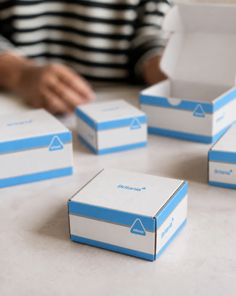 Cajas de packaging en desarrollo, de cartón microcorrugado